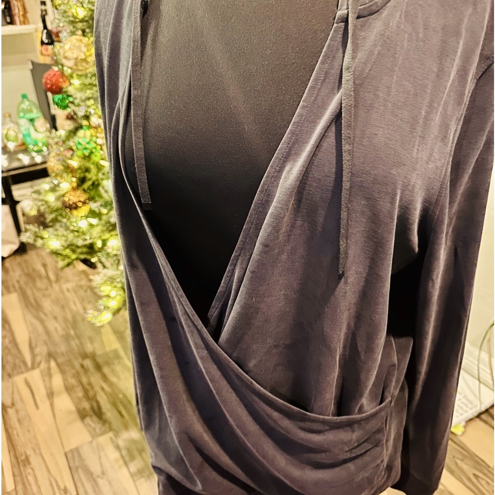 Large Victoria Secret Sport Top